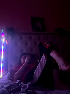 Flossy Vettie online show from 11-24-25, 07:13