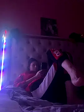 Flossy Vettie online show from 11-28-25, 05:15