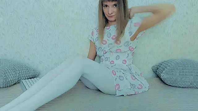 Snapshot of YourCaramel chatting on 01-22-25, 12:38 YourCaramel online show from 01-22-25, 12:38