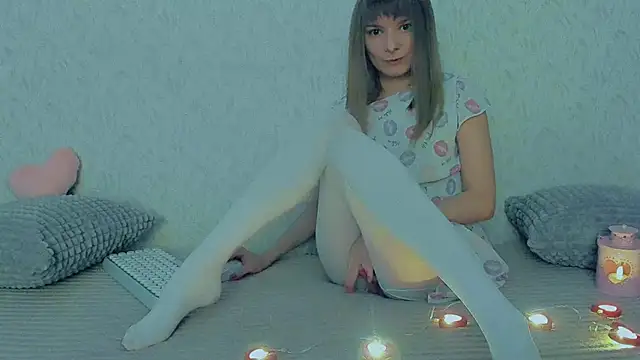 Snapshot of YourCaramel chatting on 02-16-25, 08:10 YourCaramel online show from 02-16-25, 08:10