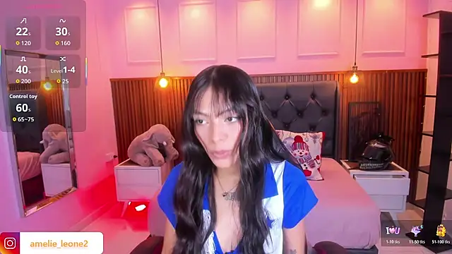 AMELIELEONE online show from 11-15-25, 12:34