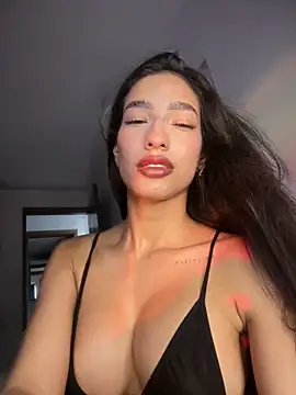 DulceLenns online show from 03-18-26, 06:33