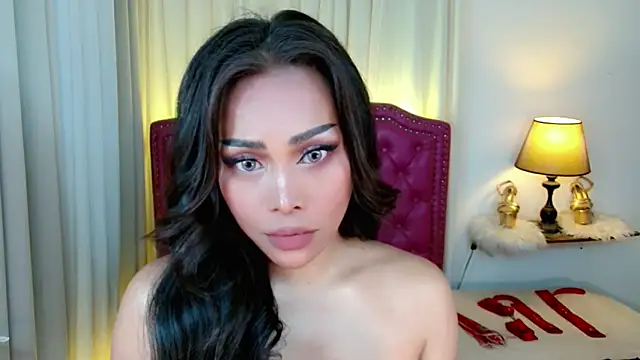 Snapshot of DreamLADYBOY chatting on 05-21-26, 05:42 DreamLADYBOY online show from 05-21-26, 05:42