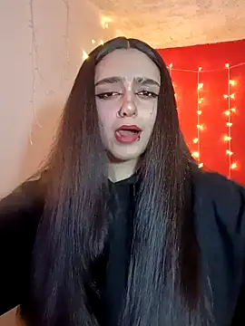 Snapshot of IvonneT chatting on 01-25-25, 11:43 IvonneT online show from 01-25-25, 11:43