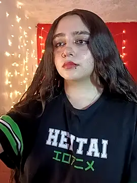 Snapshot of IvonneT chatting on 02-12-25, 05:05 IvonneT online show from 02-12-25, 05:05