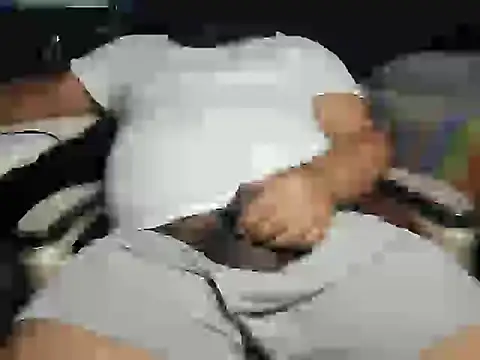 Snapshot of mikfgh50 chatting on 12-06-24, 06:04 mikfgh50 online show from 12-06-24, 06:04