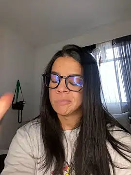 trianawhite online show from 01-19-26, 04:11