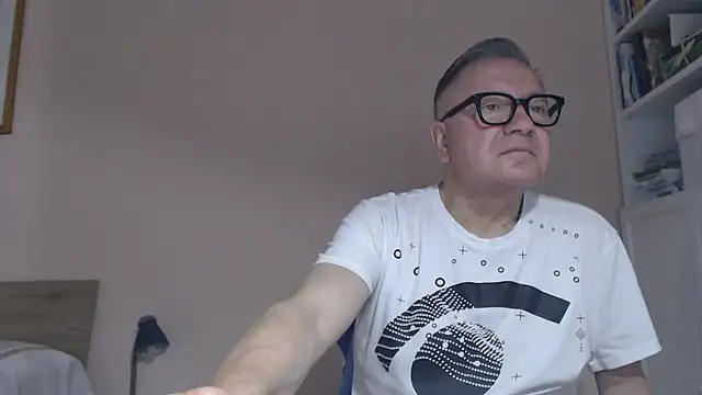 YOU6me online show from 07-17-26, 06:53