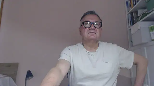 YOU6me online show from 07-20-26, 03:03