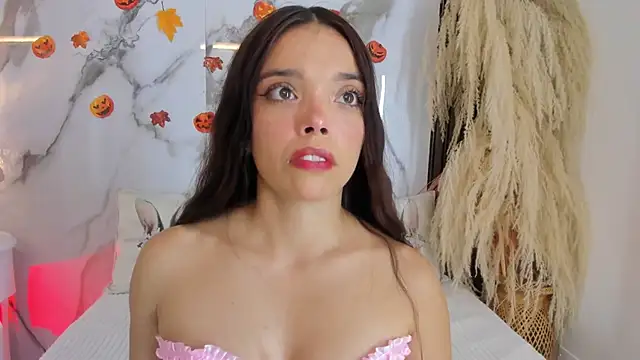 hannahill69 online show from 10-29-25, 05:10