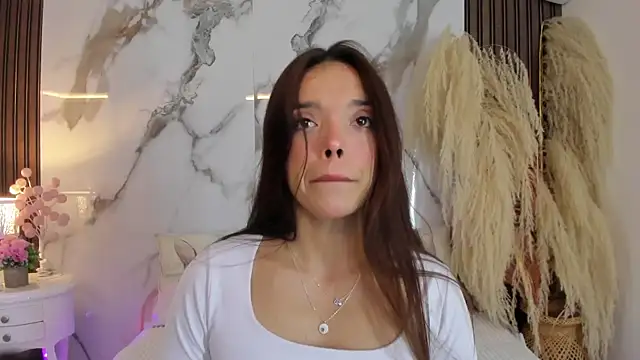 hannahill69 online show from 11-08-25, 04:45