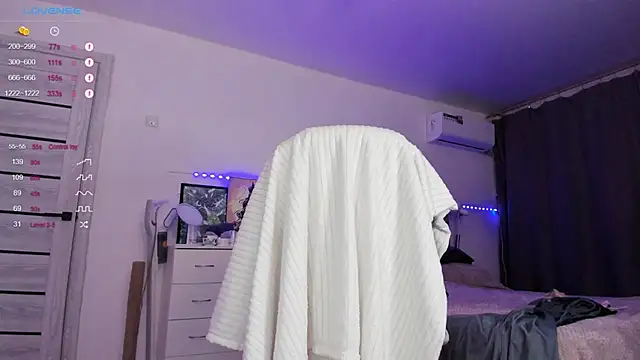 Ophelia mm online show from 02-02-25, 12:57