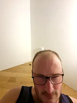 Snapshot of gdawg78 chatting on 09-11-25, 12:22 gdawg78 online show from 09-11-25, 12:22