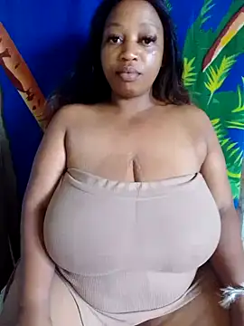 Snapshot of winterqueenx chatting on 01-17-25, 12:21 winterqueenx online show from 01-17-25, 12:21