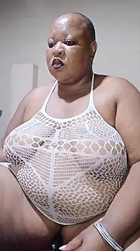 XSEXYBBW69 online show from 04-25-26, 12:57