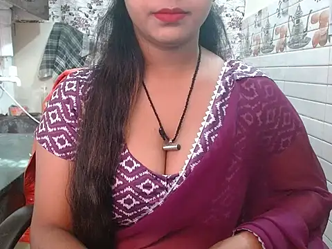 Snapshot of LovingPihu chatting on 11-15-25, 05:38 LovingPihu online show from 11-15-25, 05:38