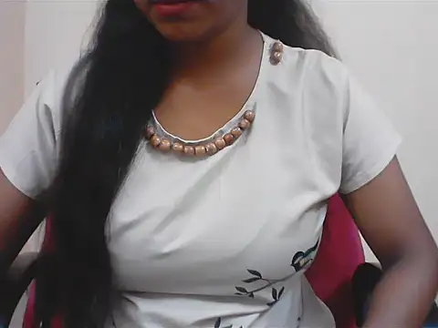 LovingPihu online show from 07-18-26, 05:00