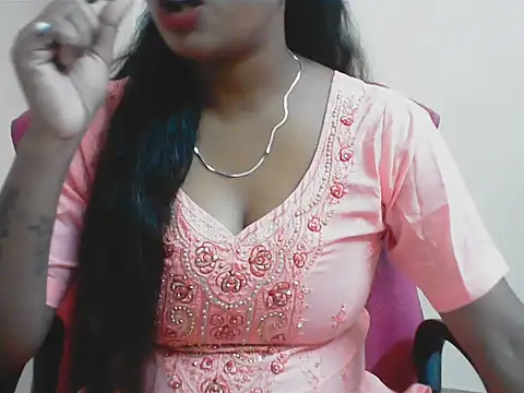LovingPihu online show from 07-26-26, 05:15