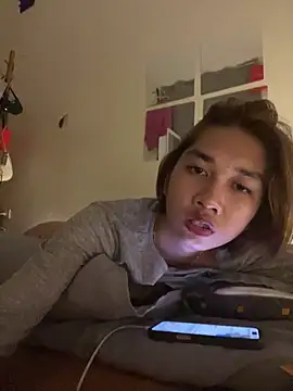Snapshot of SweetCumFrancine chatting on 04-30-26, 12:00 SweetCumFrancine online show from 04-30-26, 12:00
