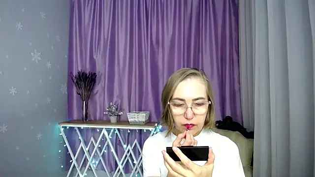 queen a n i online show from 03-29-26, 08:25