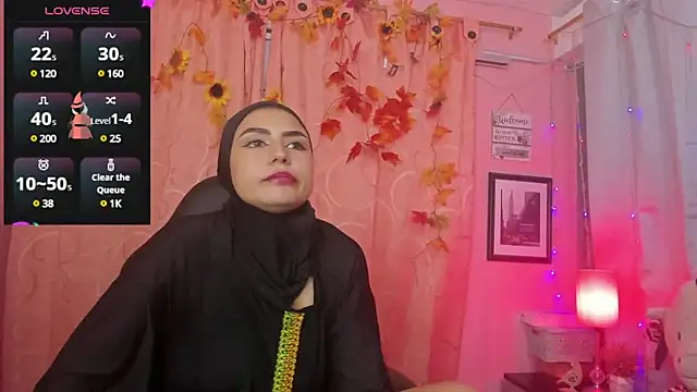 Snapshot of DarshaKhemu chatting on 01-08-25, 11:30 DarshaKhemu online show from 01-08-25, 11:30