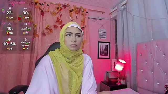 Snapshot of DarshaKhemu chatting on 02-12-25, 08:40 DarshaKhemu online show from 02-12-25, 08:40