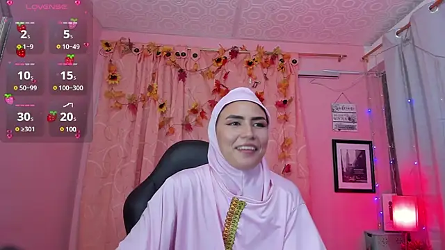 Snapshot of DarshaKhemu chatting on 02-13-25, 12:35 DarshaKhemu online show from 02-13-25, 12:35