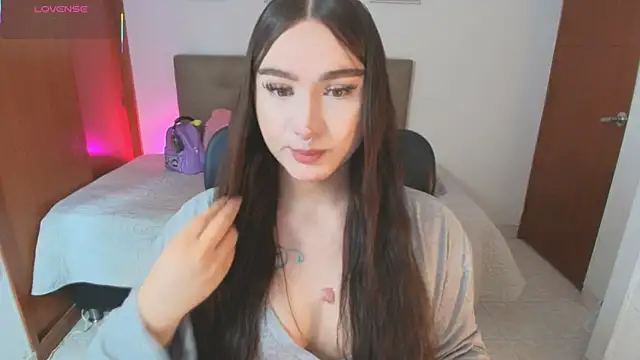 Miley Baker online show from 04-17-26, 01:36