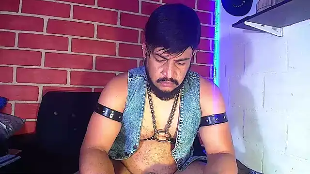 Snapshot of the_master_foal_ chatting on 01-22-25, 10:07 the master foal online show from 01-22-25, 10:07