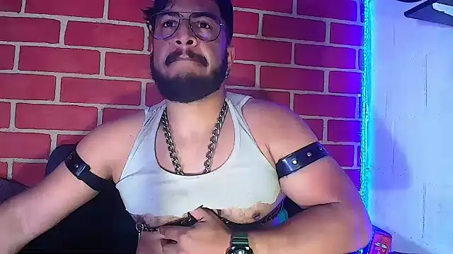 Snapshot of the_master_foal_ chatting on 01-23-25, 12:41 the master foal online show from 01-23-25, 12:41