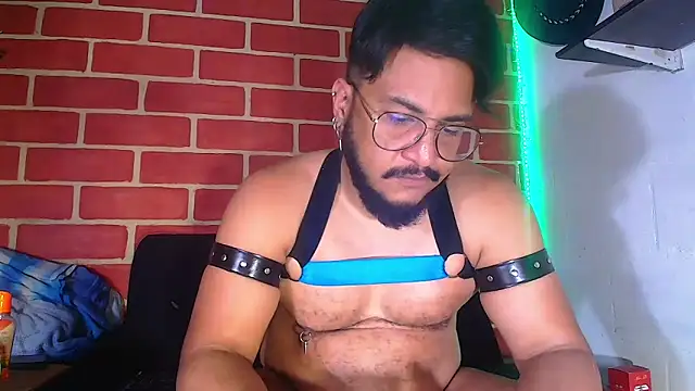 Snapshot of the_master_foal_ chatting on 01-26-25, 05:13 the master foal online show from 01-26-25, 05:13