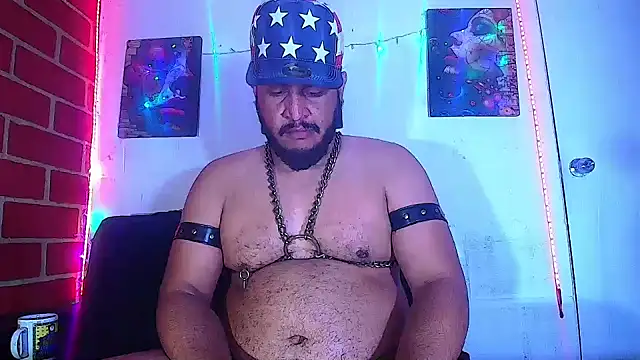 Snapshot of the_master_foal_ chatting on 03-05-25, 10:44 the master foal online show from 03-05-25, 10:44