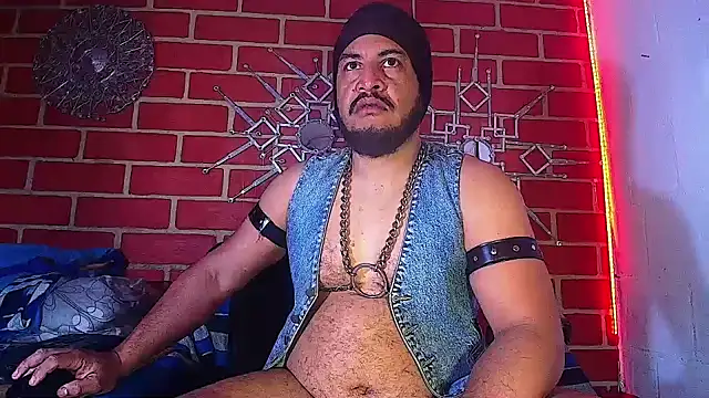 Snapshot of the_master_foal_ chatting on 03-20-25, 11:49 the master foal online show from 03-20-25, 11:49