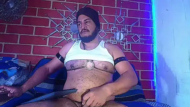 Snapshot of the_master_foal_ chatting on 03-22-25, 10:06 the master foal online show from 03-22-25, 10:06