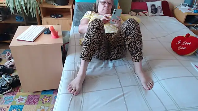 Margaret-milf online show from 04-24-26, 04:59