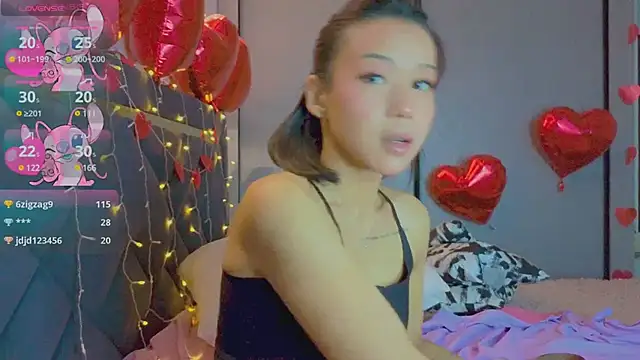 Mia Tin online show from 02-21-25, 12:39