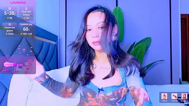 Snapshot of Mia_Tin chatting on 06-18-26, 04:33 Mia Tin online show from 06-18-26, 04:33