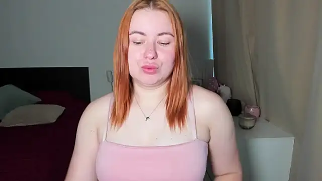 Snapshot of LAYLAxSTAR chatting on 06-17-26, 06:16 LAYLAxSTAR online show from 06-17-26, 06:16