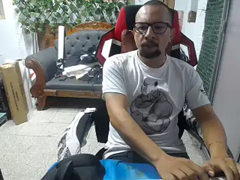 Snapshot of alexam_gal@xh chatting on 01-02-25, 02:24 alexam galxh online show from 01-02-25, 02:24