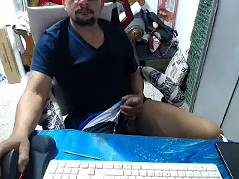 Snapshot of alexam_gal@xh chatting on 01-18-25, 10:17 alexam galxh online show from 01-18-25, 10:17