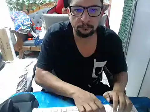 Snapshot of alexam_gal@xh chatting on 01-25-25, 04:57 alexam galxh online show from 01-25-25, 04:57