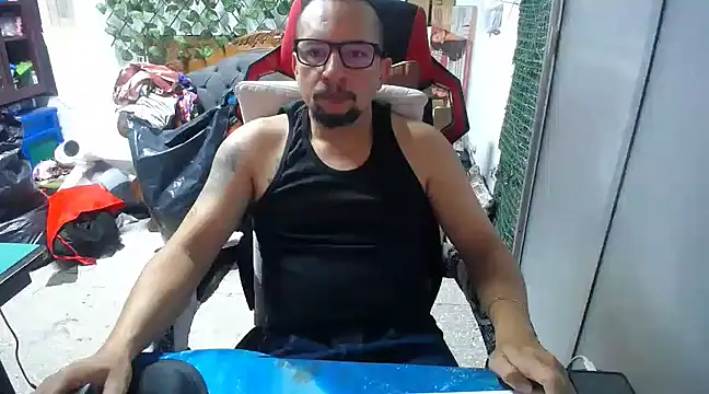 Snapshot of alexam_gal@xh chatting on 02-01-25, 02:24 alexam galxh online show from 02-01-25, 02:24