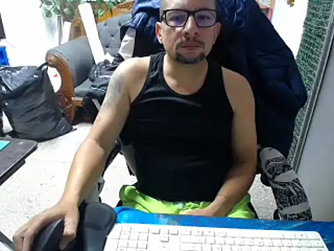 Snapshot of alexam_gal@xh chatting on 03-05-25, 06:45 alexam galxh online show from 03-05-25, 06:45