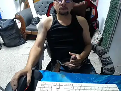 Snapshot of alexam_gal@xh chatting on 03-07-25, 12:45 alexam galxh online show from 03-07-25, 12:45