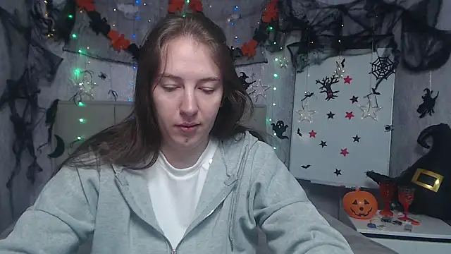 KaleyReed online show from 10-22-25, 05:19