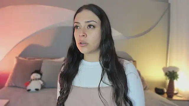 Nicolle W online show from 12-04-25, 11:41