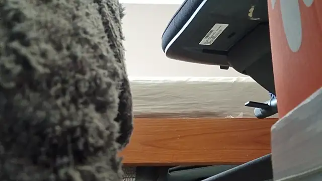 AmateurGuy23 online show from 10-27-25, 04:16