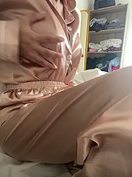 DulceMya6 online show from 10-24-25, 01:18