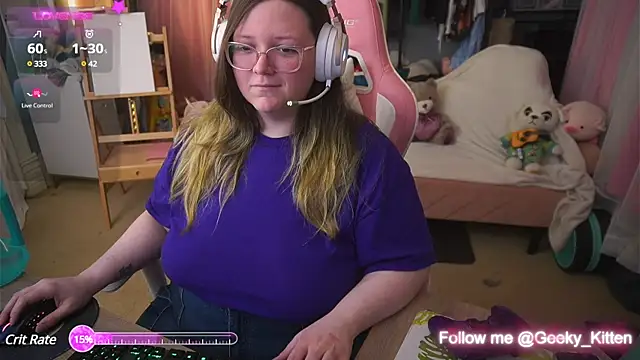 Snapshot of Geeky_Kitten chatting on 03-05-25, 01:31 Geeky Kitten online show from 03-05-25, 01:31