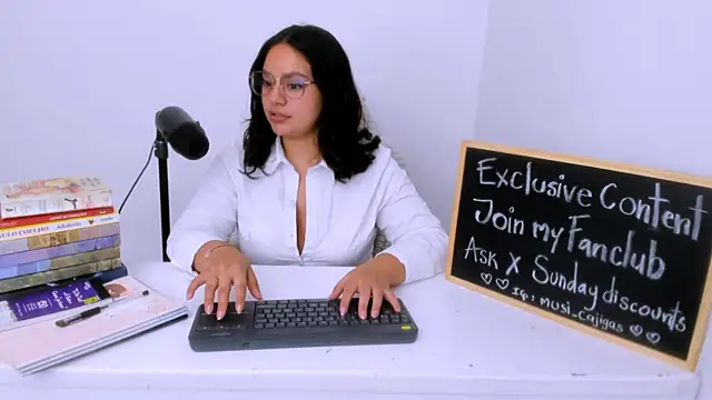 susy angel online show from 06-08-26, 02:45